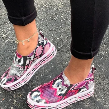 

Women Print Snake Pattern Loafers Woman Slip On Elastic Band Vulcanized Ladies Fashion Shoes 2020 New Female Women's Plus Size