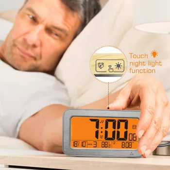 

Fashion Digital Alarm Clock Portable Mirror HD LED Display with Time/Humidity/Temperature/Display Function USB Port Charging