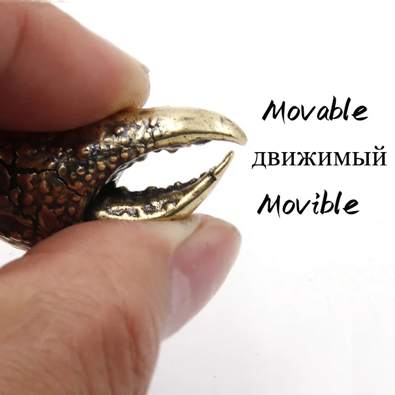 brass crab claws pendants (2)