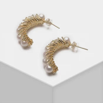 

Amorita boutique Leaf design fashion pearl drop earrings