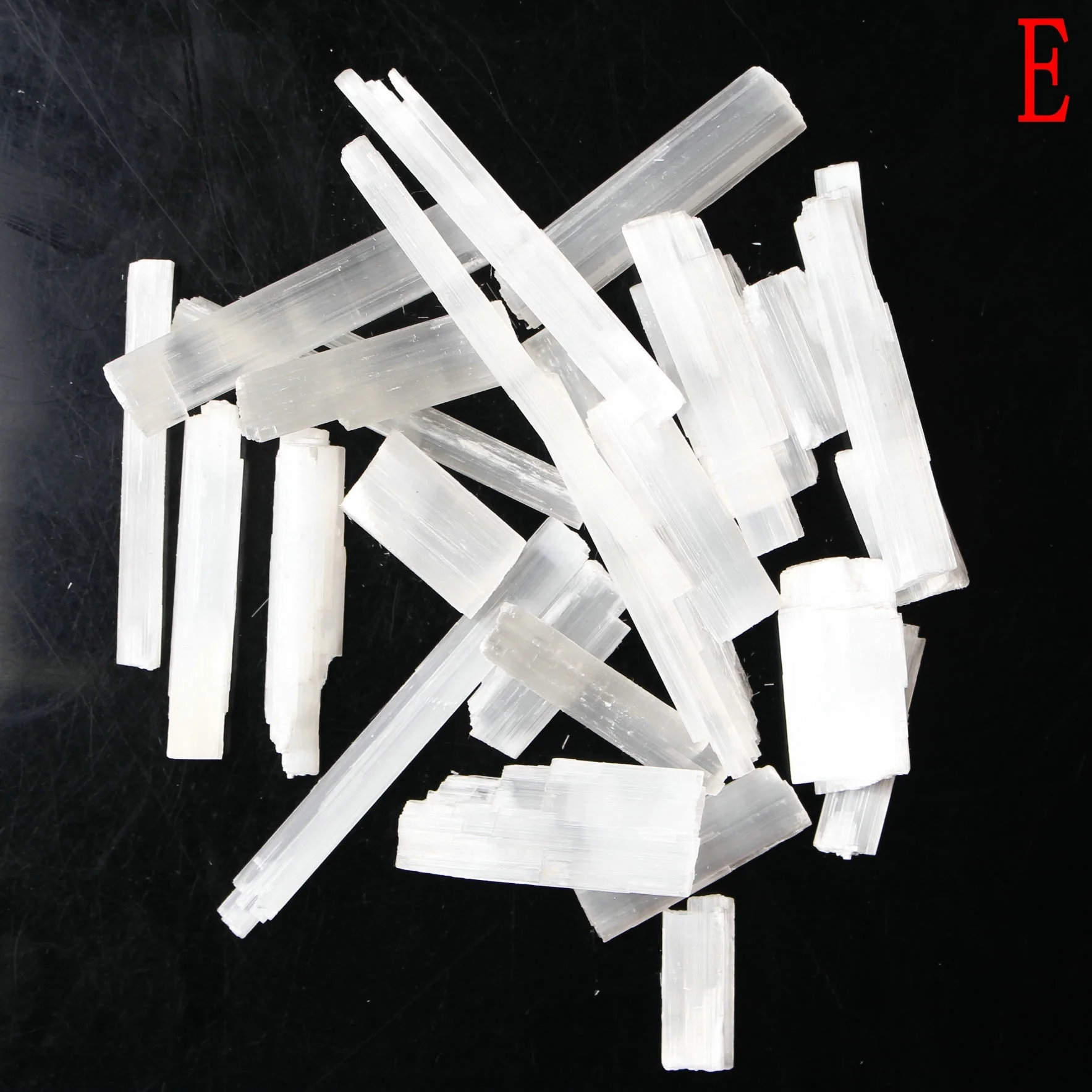 Натуральные белые селенитные шероховатые палочки минеральные зеркальные