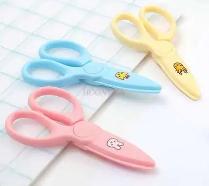 2pcs 플라스틱 가위 특수 유치원  안전 학생 둥근 머리는 손을 다치게하지 않습니다 전체 수지 어린이 가위
