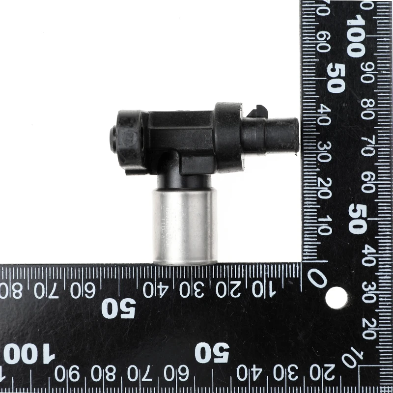 New Crankshaft Position Sensor For Toyota Daihatsu 19300