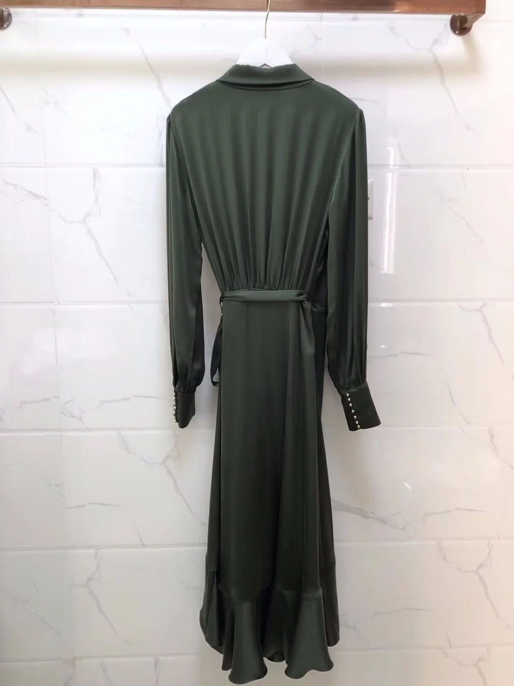 Шелковая Женская с длинным рукавом зеленая шпионская шелковая накидка длинное платье с манжетами на пуговицах
