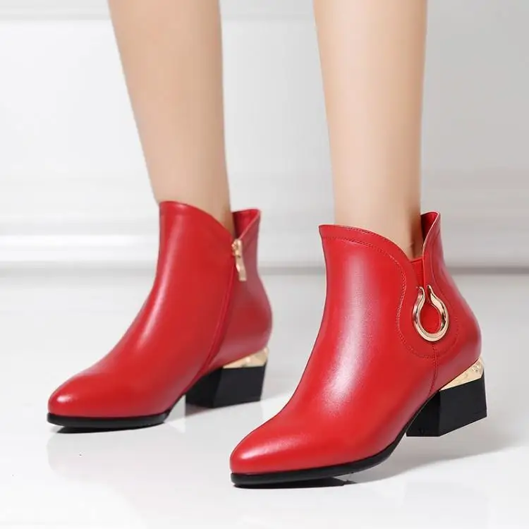 

Female pointed in the fall and winter of Martin boots single thick with short boots boots shoes head layer cowhide
