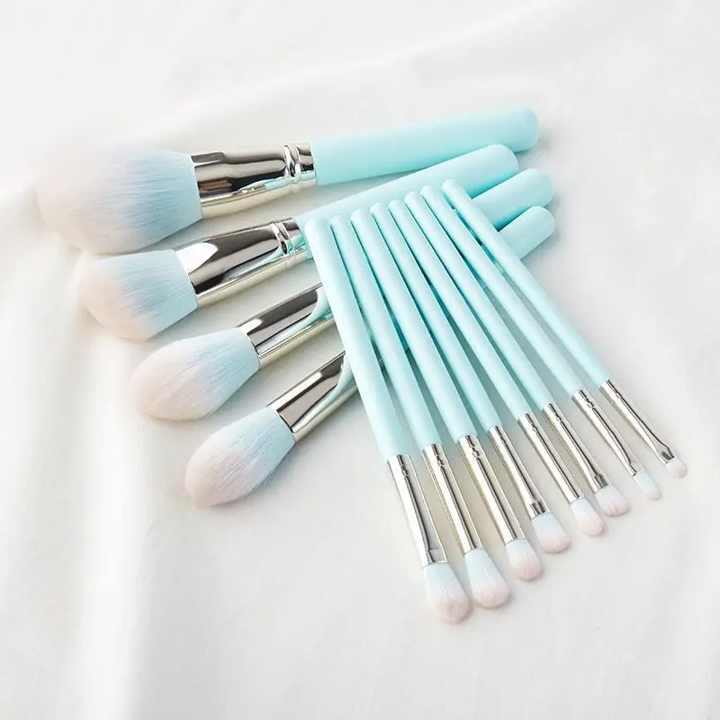 12207204941_2078561742