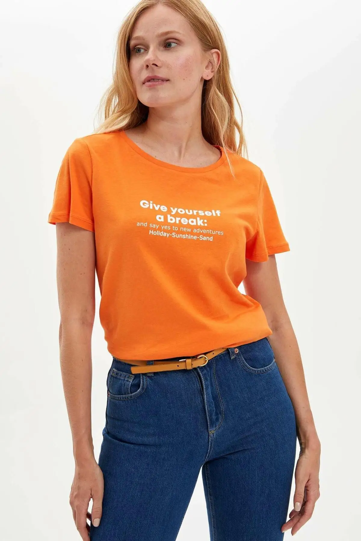 DeFacto Женская одежда с коротким рукавом T-Shirt-L3298AZ19HS |