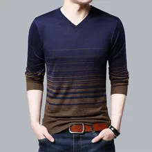 Повседневная футболка с длинными рукавами с v-образным вырезом Трикотажный Хлопковый тонкий свитер Мужская одежда осенне-зимний пуловер для мужчин