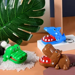 Crocodilo dos desenhos animados chaveiro mordendo dedos e dentes complicado descompressão descompressão brinquedo das crianças pingente presente do feriado