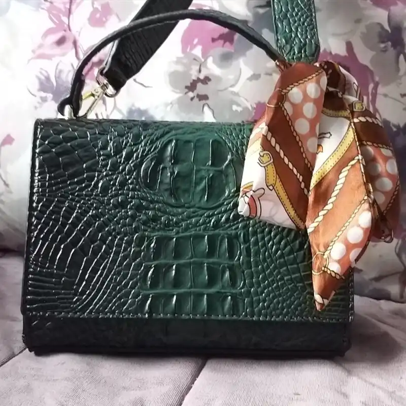 crocodile purse with head