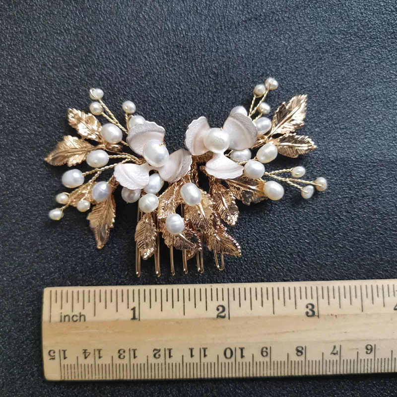 Floralbride Handmade Crystal Rhinestone Freshwater Pearls Wedding Hair Comb Bridal Headpiece Hair Accessories Women Jewelry