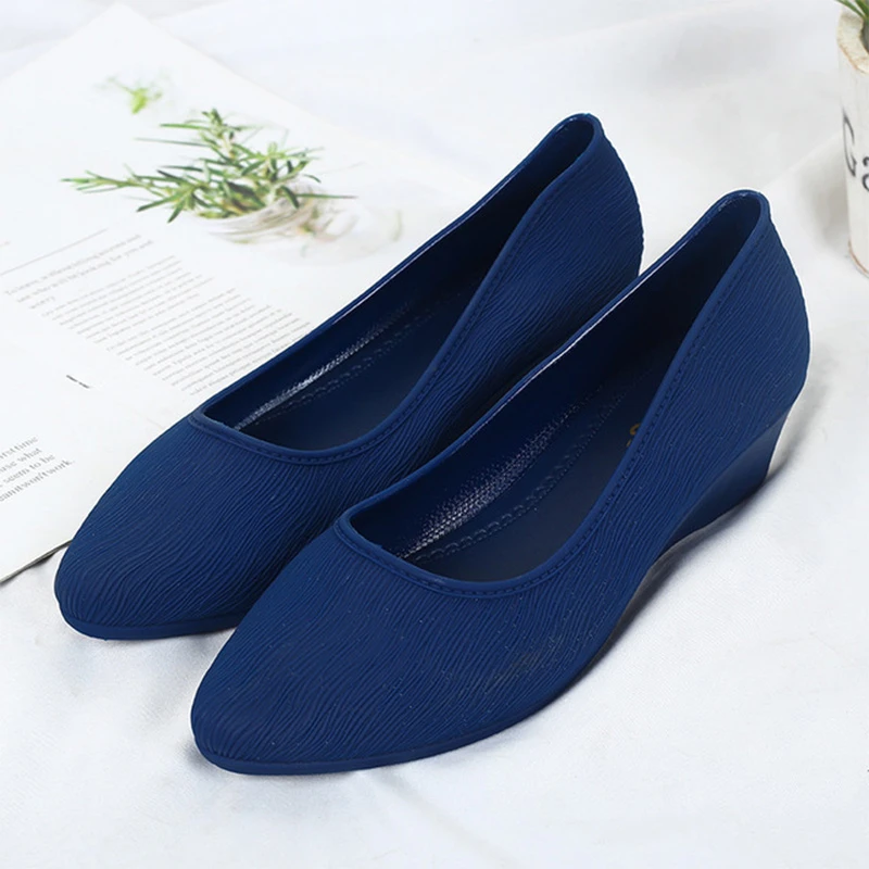 female wedge shoes