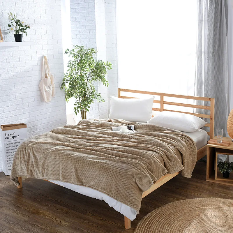 

EHOMEBUY2019 Flannel Soft Bed Blankets Solid Color Sofa Cover Bedspread Portable Blankets Light Weight Keep Warm Car Travel