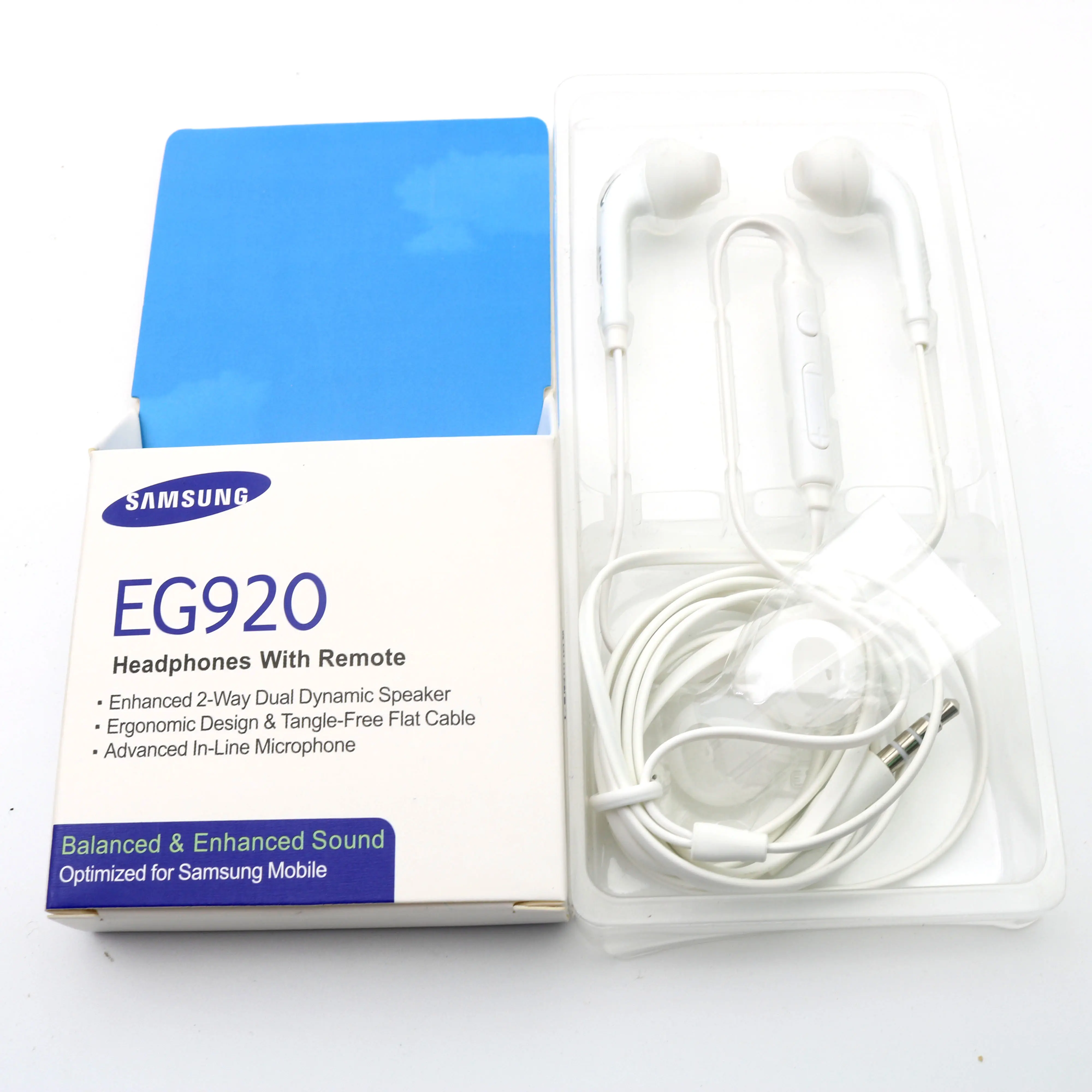 Особенности: Наименование: стереогарнитура Samsung марка: Серия: HS330 / J5 Цвет: белый