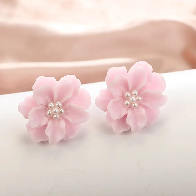 

Bohemia White Pink Black Flower Charm Large Stud Earrings Korean Fashion Statement Earrings for Women Costume Jewelry Accessories