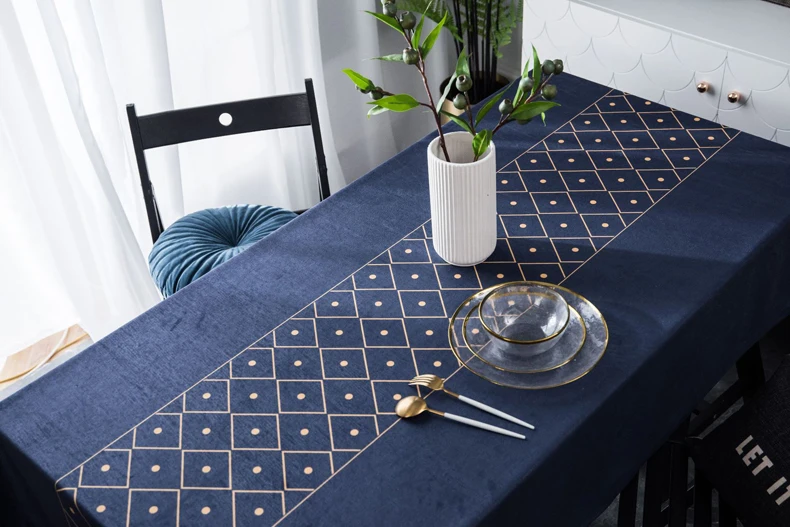 New Luxury Velvet Table Cloth Decorative Geometric Print Navy Blue Tablecloth Dining Table Cover Mantel Gold Obrus ZC088