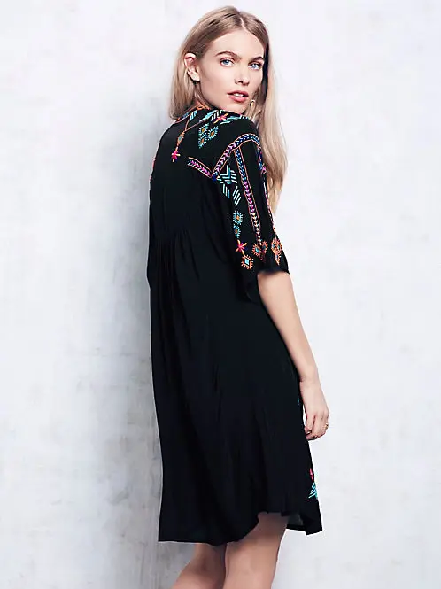 Boho Летнее женское сексуальное платье с v-образным вырезом, вышивка, короткий рукав, винтажная свободная обычная, высокая, на выход, платье, черное пляжное мини-платье