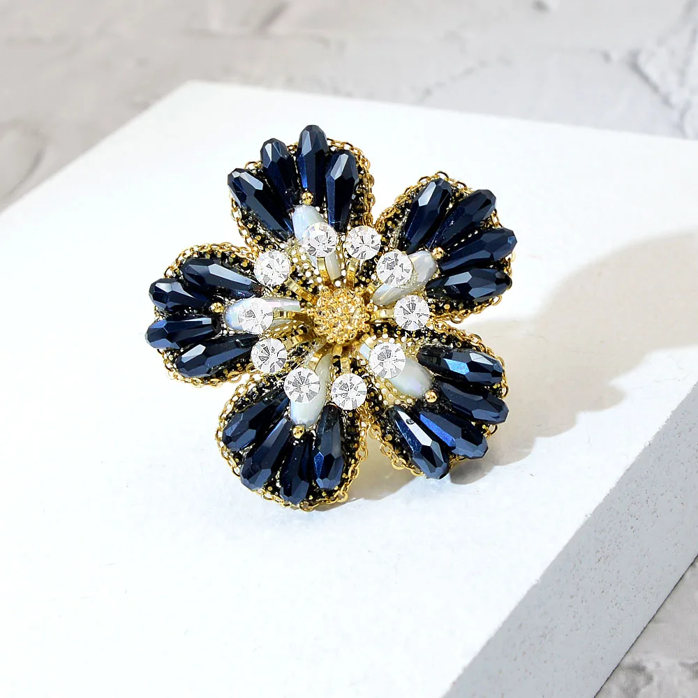 New Colorful Crystal Flower Brooch Pins with Rhinestones