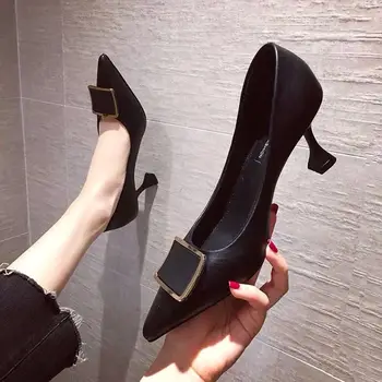 

New Sexy French girl pointed square button high heels in spring 2020 women's all over stiletto work shoes women's single shoes