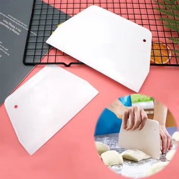 

1PCS Kitchen Tool Dough Scrapers Cream Smooth Cake Spatula Baking Scraper Multipurpose Kitchen Scrapers for Pizza Cake Cutter
