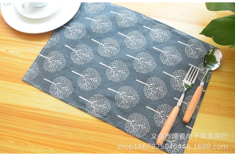 4/6 PC Plaid Cloth Placemat Japanese Fashion Style Fabric Table Mats Napkins Simple Design Tableware Kitchen Tool Cup Pads - Цвет: L