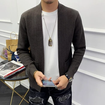 

2019 autumn and winter long-sleeved sweater Korean version of the self-cultivation dark lines wild cardigan men's trend sweater
