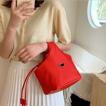 

2020 New ins Bucket Female Bag Wild Nylon Cloth Drawstring Closing Women Handbag