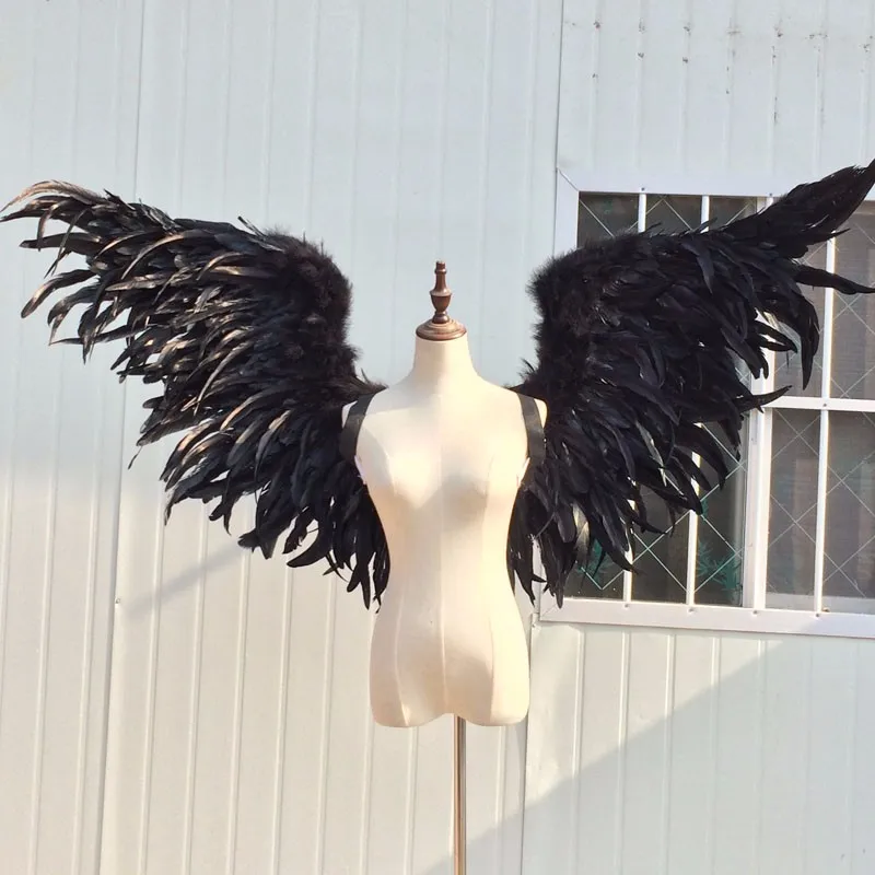 Wings-props-black-feather-angel-wings-angel-wings-catwalk-show-props-festival-Angel-Feather-wings-Window