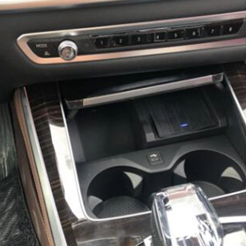 10 Вт автомобильное беспроводное зарядное устройство QI для BMW X5 G05 2019 2020 телефона