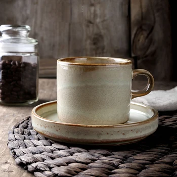 Retro amerykański kubek kawy kreatywny ceramiczny Latte Garland kubek europejski styl prosty para kubek kawy spodek z łyżeczką ręcznie tanie i dobre opinie CN (pochodzenie) kubki do kawy KRÓTKI Ze wszystkim Uchwyt CE UE Ekologiczne
