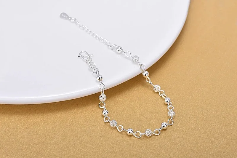 11658839807_823424115