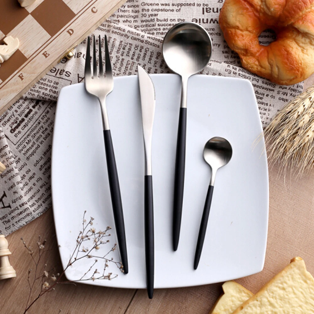 9400734633_1136650474