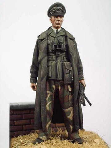 Несобранный офицер 1/35 (1 фигурка) без стен исторический набор из смолы