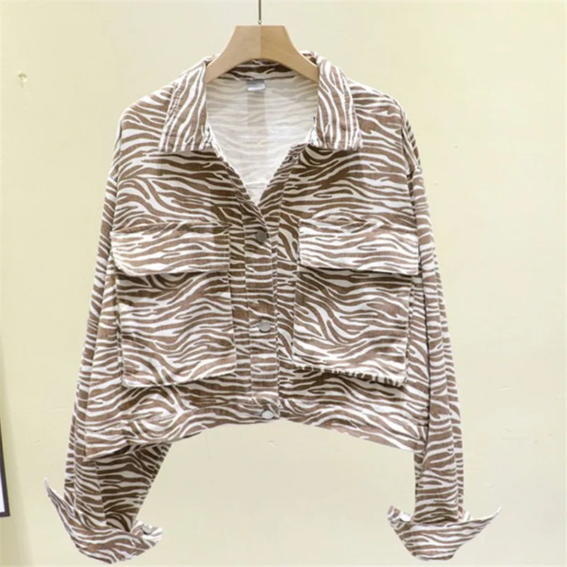 

Vintage Loose Big pocket Leopard print Short Denim jacket Women Autumn Harajuku Oversized Bomber jacket Plus size Female Outwear