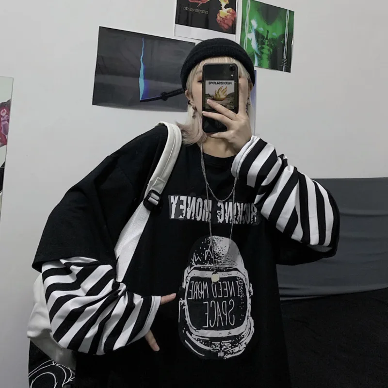 

2019 Winter New Korean Version Of The Solid Color Pattern Printed Fake Two Long-sleeved Hip-hop Street Loose Casual Pullover