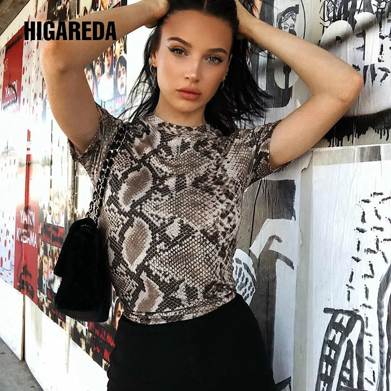 

HIGAREDA Snake Print Short Sleeve Crop Tops Tees Elegant Turtleneck Basic Ladies T-shirts Casual Animal Printed Tshirt Women