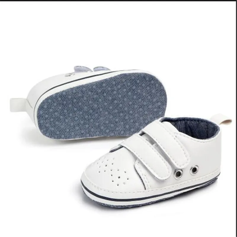 Модная детская обувь из искусственной кожи; детская нескользящая обувь для первых шагов; спортивная обувь на мягкой подошве для новорожденных; дышащая повседневная обувь для мальчиков