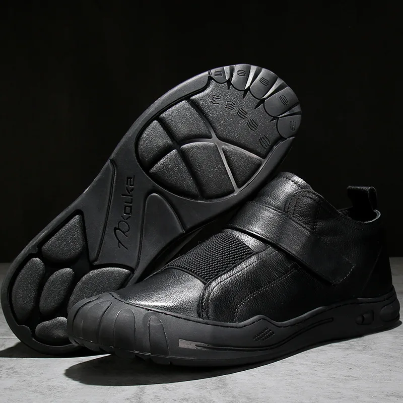 

Winter MEN'S SHOES plus Velvet Warm MEN'S Leather Boots Full-grain Leather Fashion Martin Boots Black And White with Pattern Sho