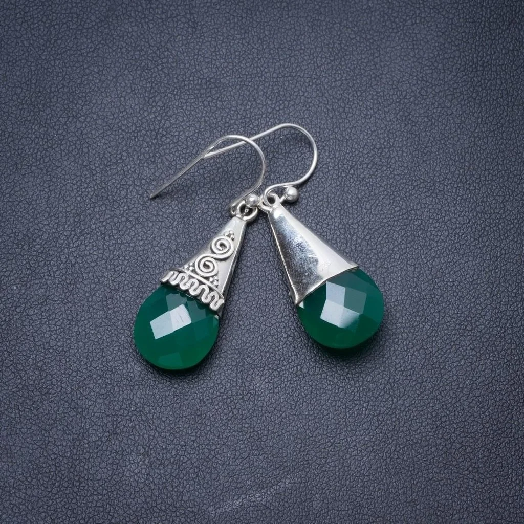 Уникальные серьги Chrysoprase ручной работы из серебра с натуральным цирконием узором