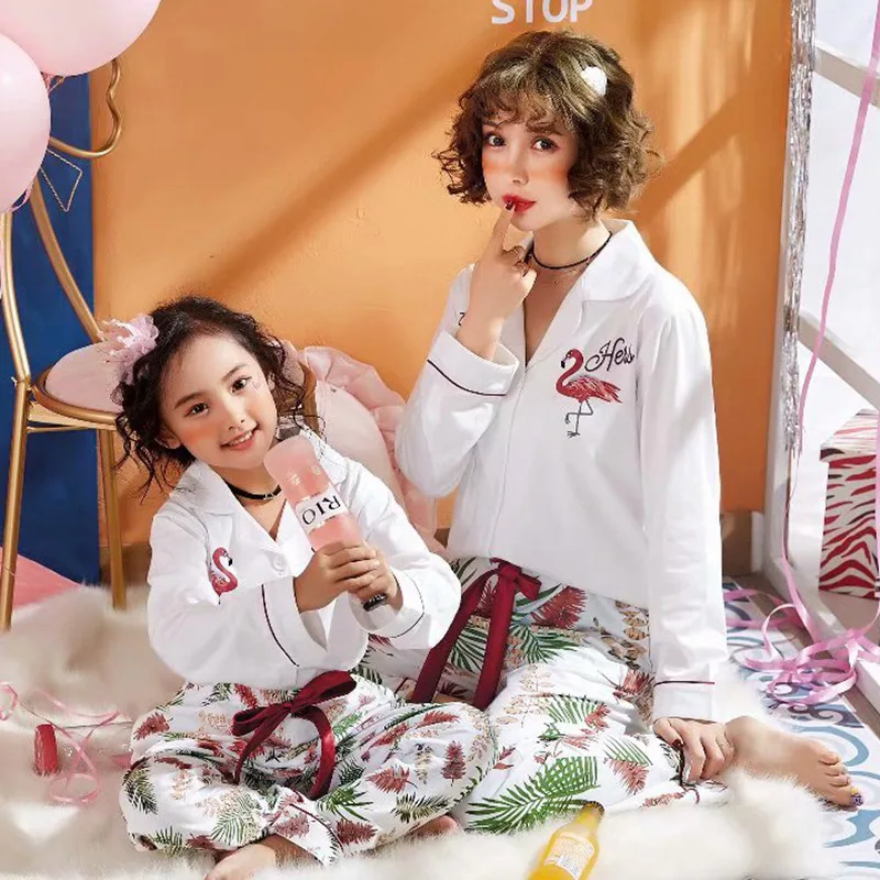 

Girl 100% Cotton Flamingo Pajamas Family Matching Outfits 2019 New Pajama Set Mother And Daughter Clothes Set