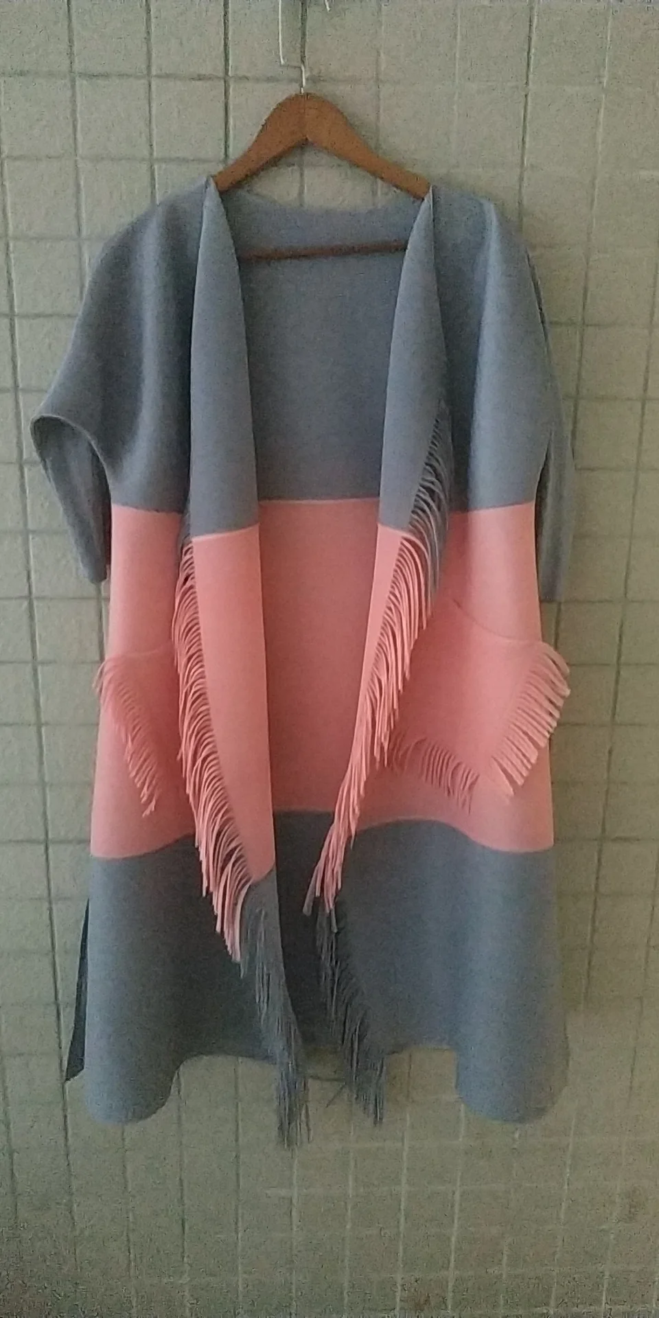 Miyake Плиссированное длинное пальто с кисточками Женская мода с отложным воротником открытый стежок Тренч Зимний размера плюс Лоскутная ветровка - Цвет: GREY