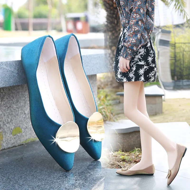 

Shoes Women's 2019 Spring Flat Korean-style-Style Metal Buckle Soft Surface Pointed Shallow Mouth New Style WOMEN'S Shoes
