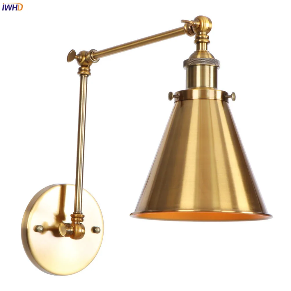 wall lamp (303)
