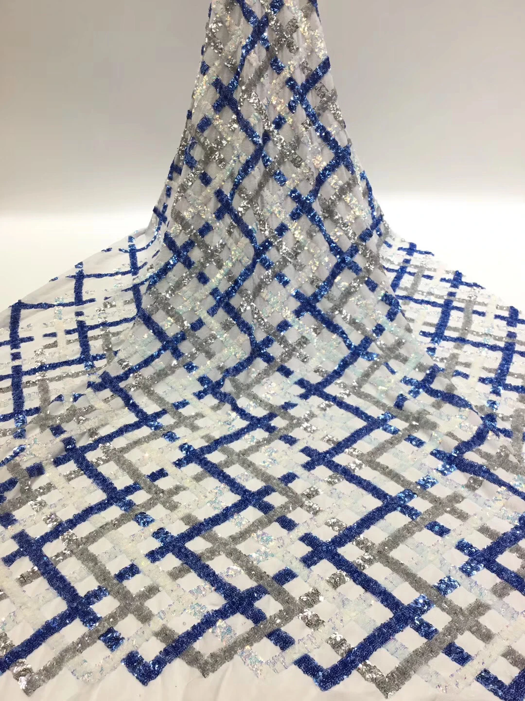 

French Mesh Lace Fabric High Quality Two-tone Sequins African Net Lace Fabric, Nigeria Evening Dress FJ3576