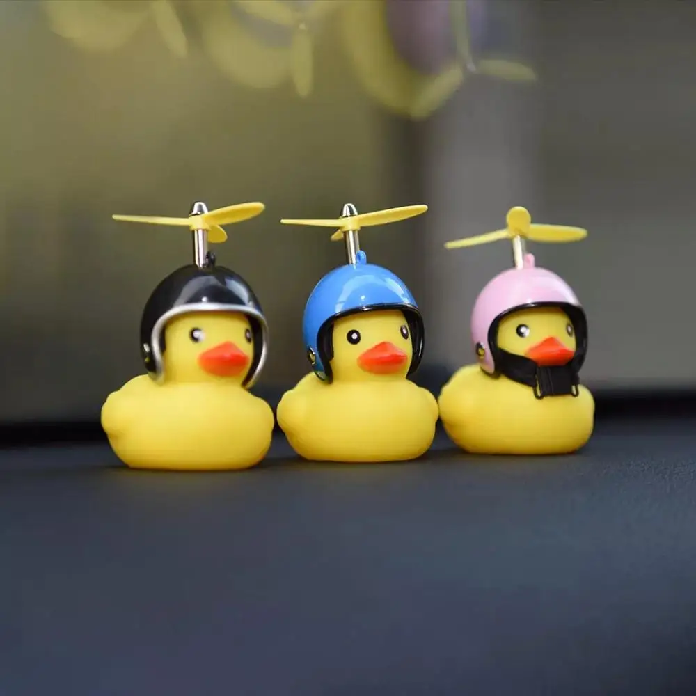 Hot-Xiaomi-Carfook-Car-Duck-with-Helmet-Cartoon-Small-Yellow-Duck-Bike-Light-Bell-Motor-Helmet (1)
