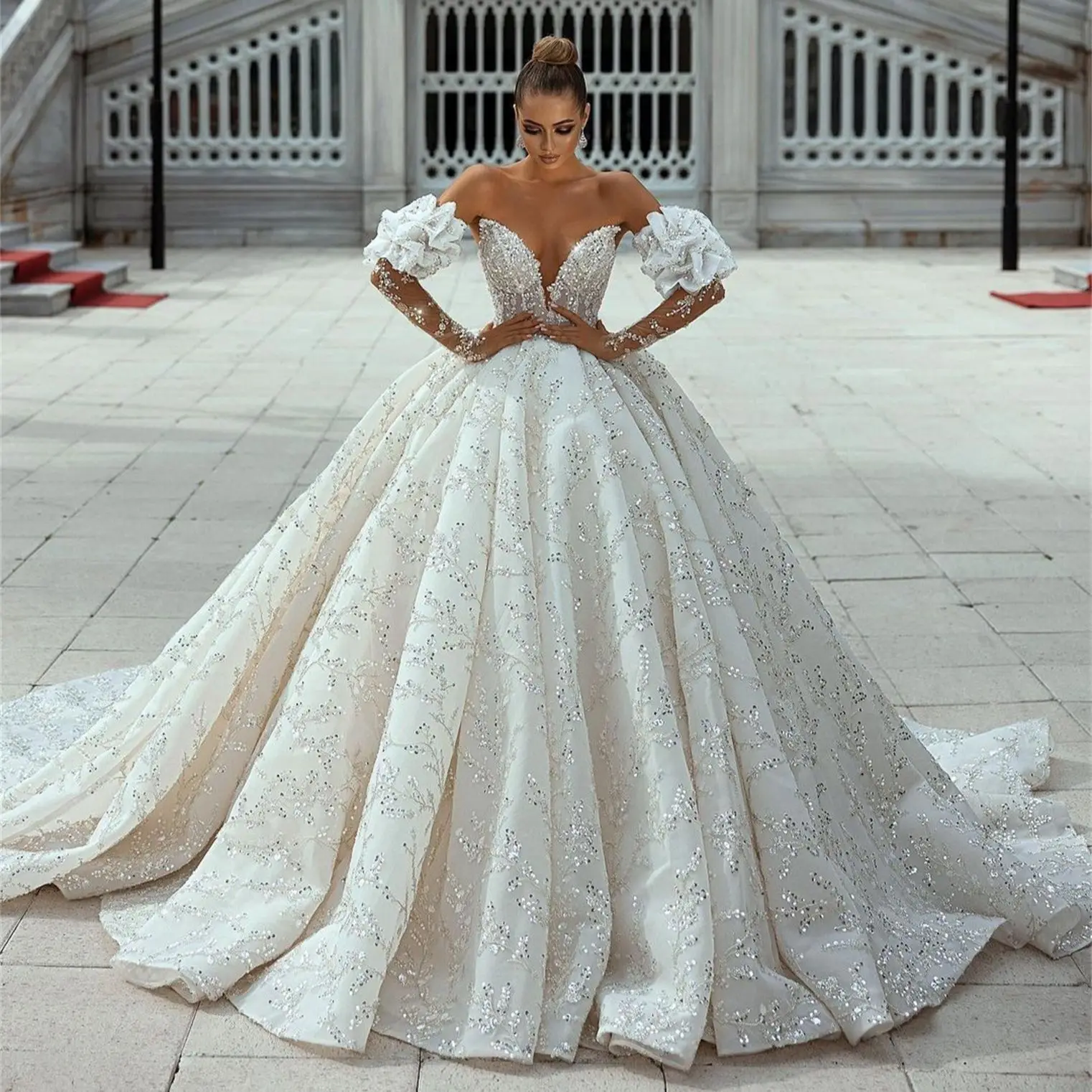 

Luxury Bead Ball Gown Wedding Dresses Lace Sequins Sweetheart Vestidos De Novia Customize Sweep Train 2021 Dubai Bridal Gowns