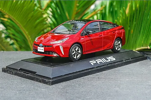 Высококачественная оригинальная модель из сплава 1:30 Toyota Prius, коллекция подарков для моделирования, литая под давлением металлическая модель автомобиля, украшения - Цвет: Красный