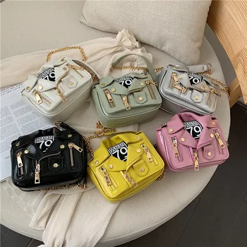 

Women Fashion Motorcycle BagsRivet Clothing Jacket Shoulder Messenger Bag PU Leather Crossbody Chain Bags Solid Casual Bags