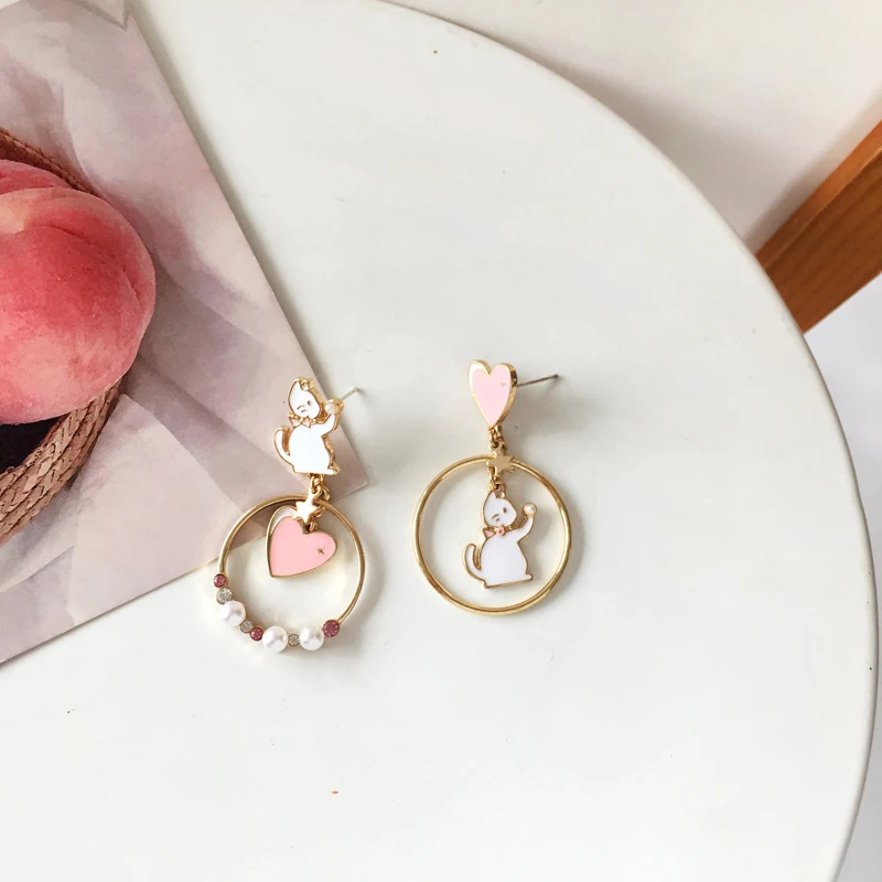 Kawaii Cat Hearts Pearly Earrings - Limited Edition