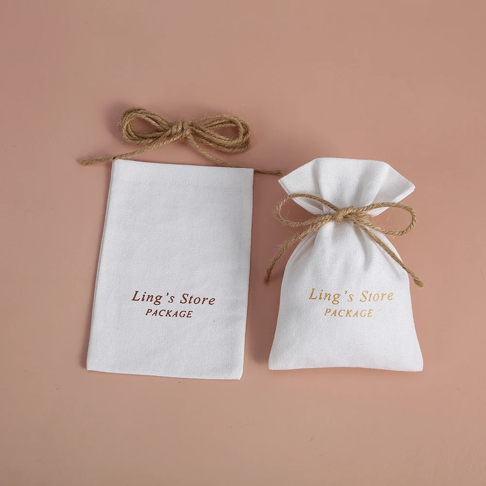 100pcs White Cotton Burlap Jewelry Drawing Bag Jewellry Packing Small Pouches for Wedding Party Candy Bag Gift Bag Custom Logo